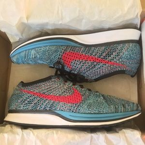 Nike Flyknit Racers